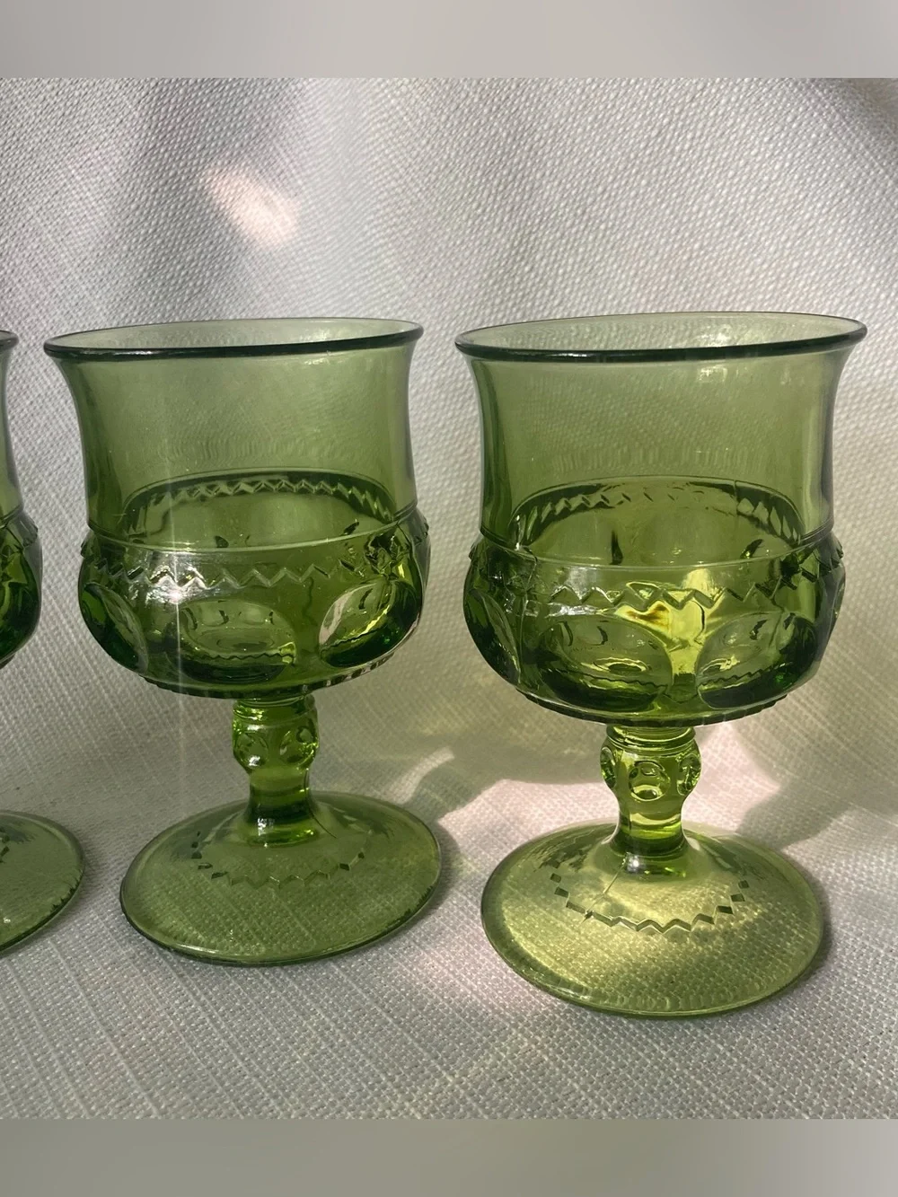 Set of 4 Vintage Indiana Glass King's Crown Green Thumbprint Design Goblets!